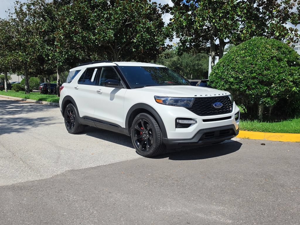 Certified 2022 Ford Explorer ST w/ ST Street Pack RWD image 2