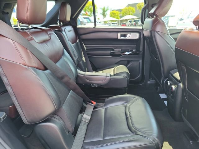 Certified 2023 Ford Explorer Platinum w/ Technology Package image 26
