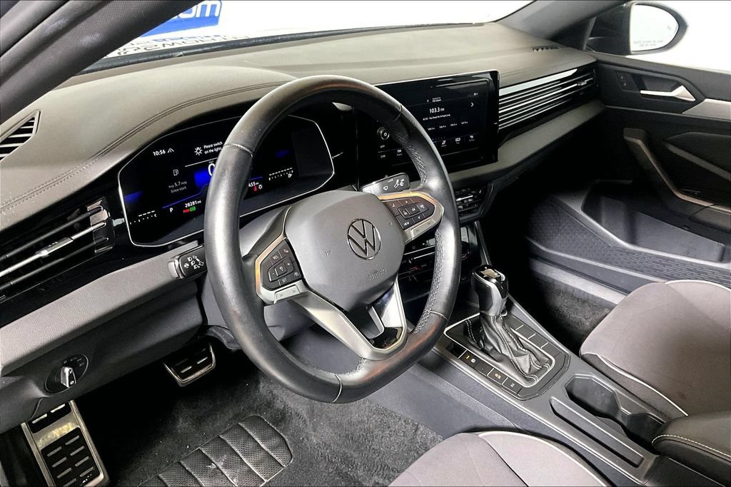 Used 2025 Volkswagen Jetta Sport FWD image 10