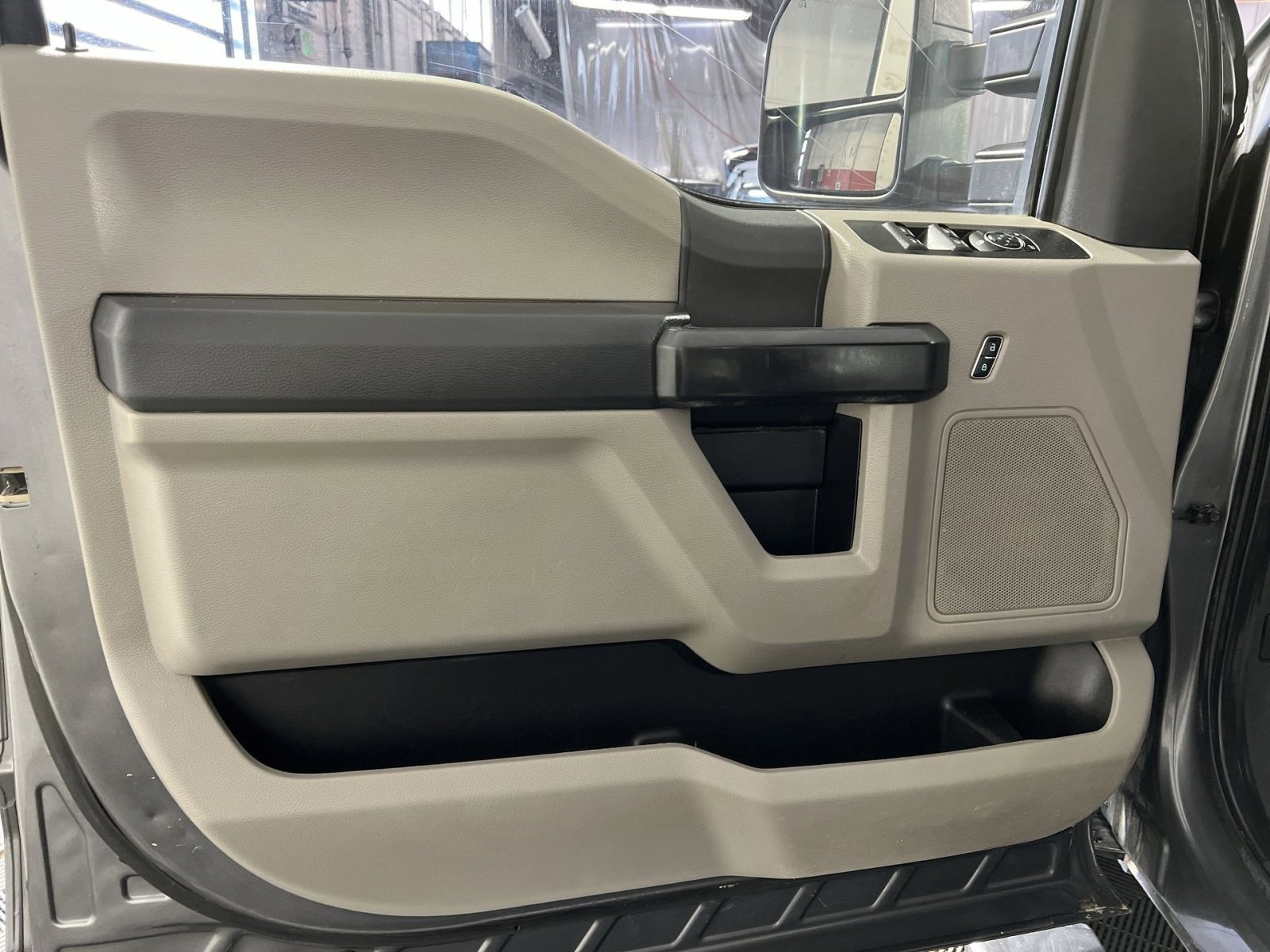 Certified 2022 Ford F250 XL w/ Power Equipment Group image 13