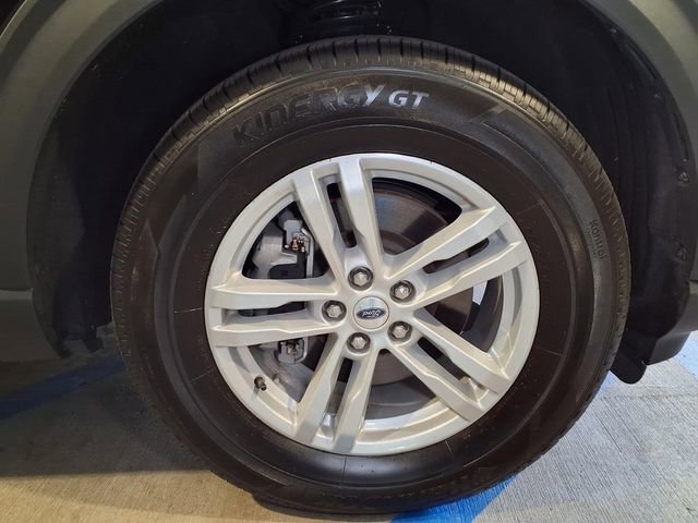 Certified 2023 Ford Explorer XLT w/ Equipment Group 202A image 27