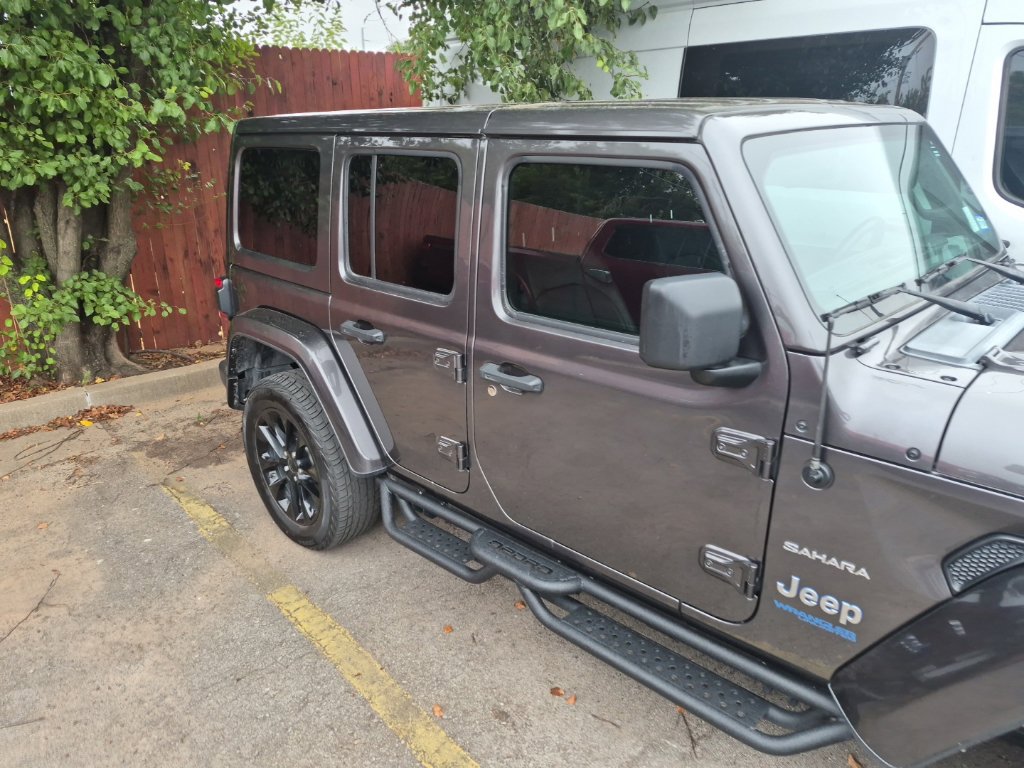 Used 2022 Jeep Wrangler Unlimited Sahara AWD/4WD image 29