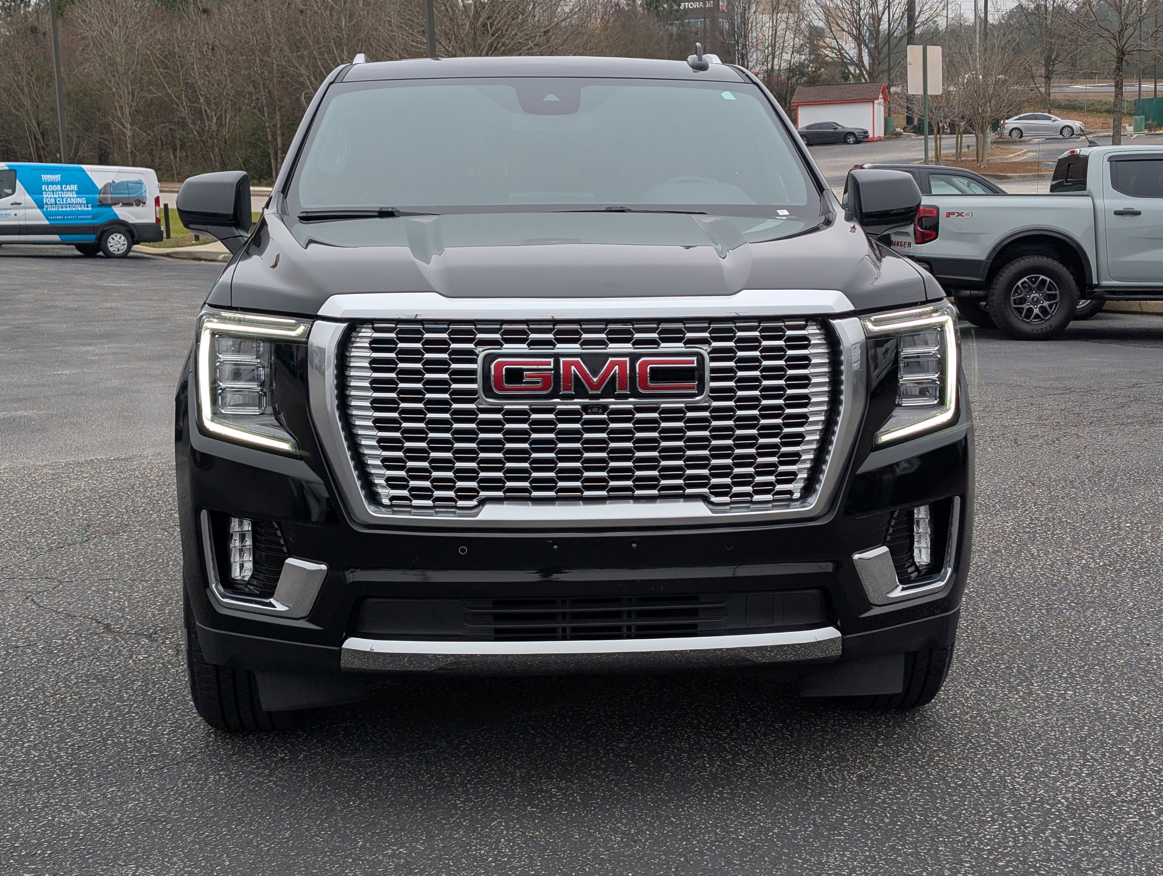 Used 2023 GMC Yukon SLT image 9