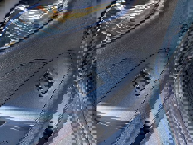 Used 2025 Chevrolet Trax LT w/ Driver Confidence Package image 26