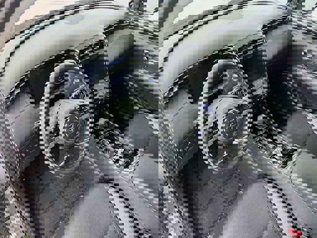 Used 2024 Hyundai Tucson SEL w/ Convenience Package image 9