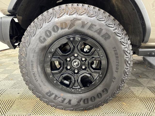 Certified 2025 Ford Bronco Badlands AWD/4WD image 13