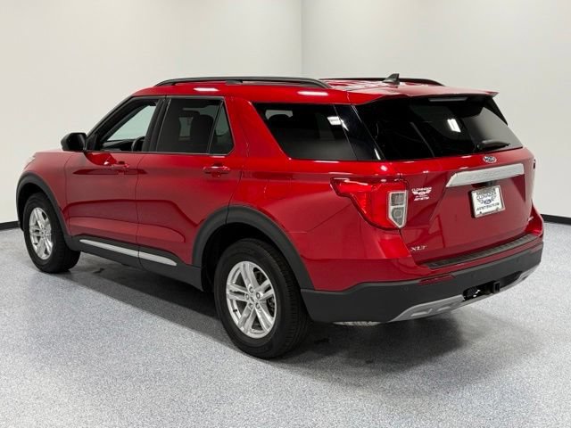Certified 2023 Ford Explorer XLT w/ Equipment Group 202A AWD/4WD image 9