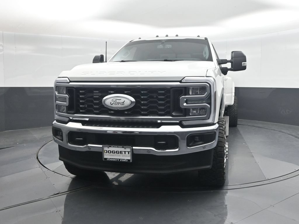 Certified 2025 Ford F350 Lariat w/ Lariat Ultimate Package AWD/4WD image 5