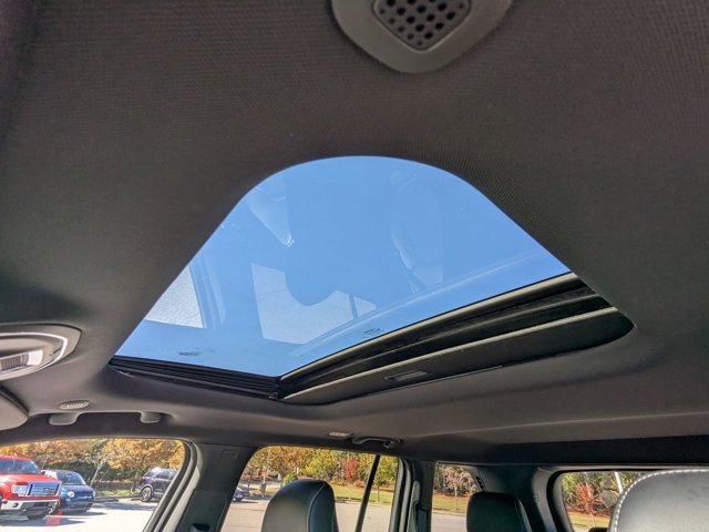 Used 2023 Jeep Grand Cherokee Altitude image 28