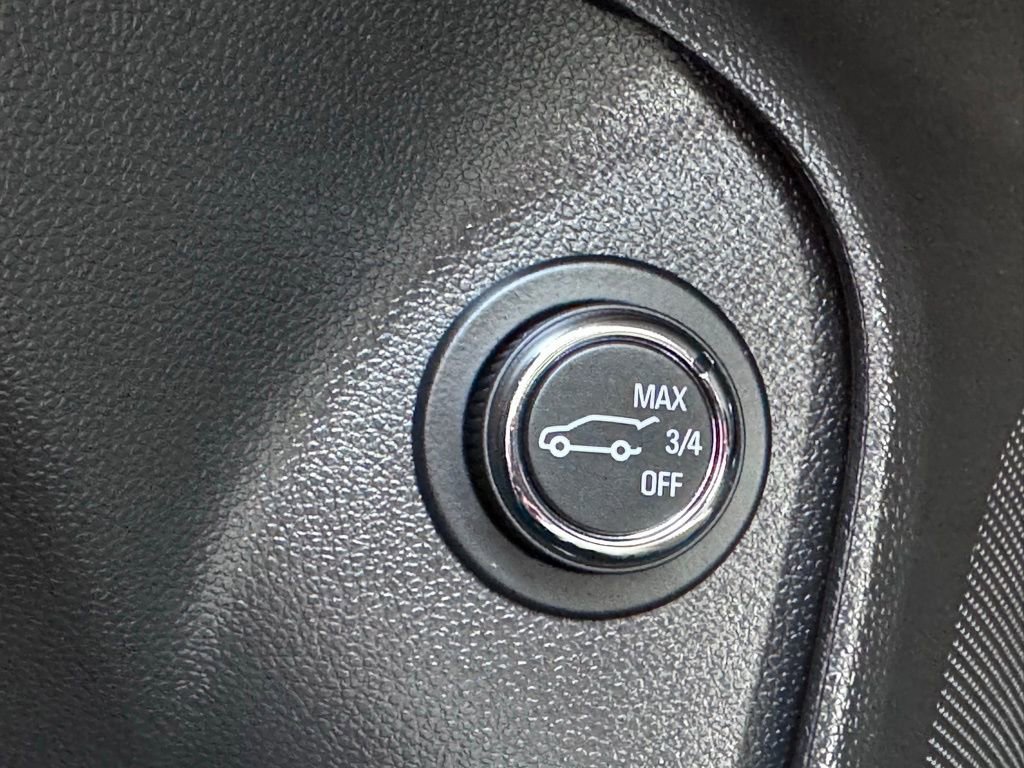 Used 2025 Buick Encore GX Sport Touring image 35