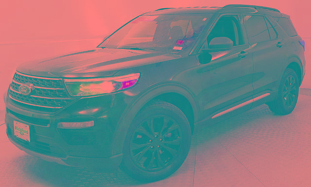 Certified 2022 Ford Explorer XLT w/ Equipment Group 202A AWD/4WD image 6