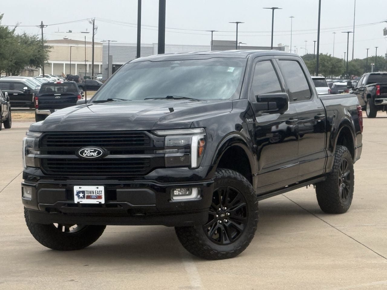 Certified 2024 Ford F150 Platinum w/ FX4 Off-Road Package AWD/4WD image 2