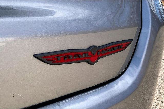Used 2023 Jeep Compass Trailhawk AWD/4WD image 8