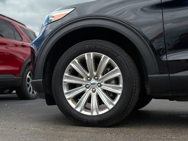 Certified 2023 Ford Explorer Limited w/ Hybrid Equipment Group 310A AWD/4WD image 46