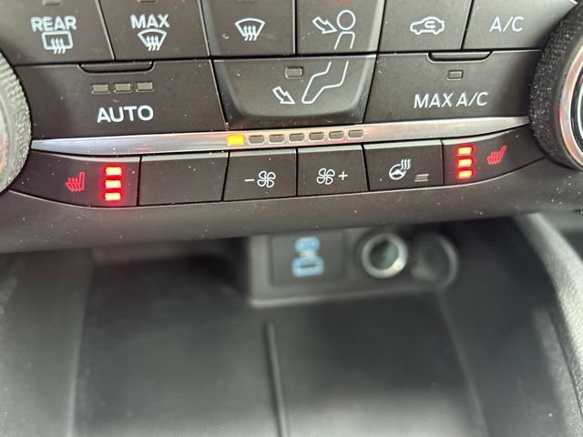 Certified 2023 Ford Escape Active AWD/4WD image 28