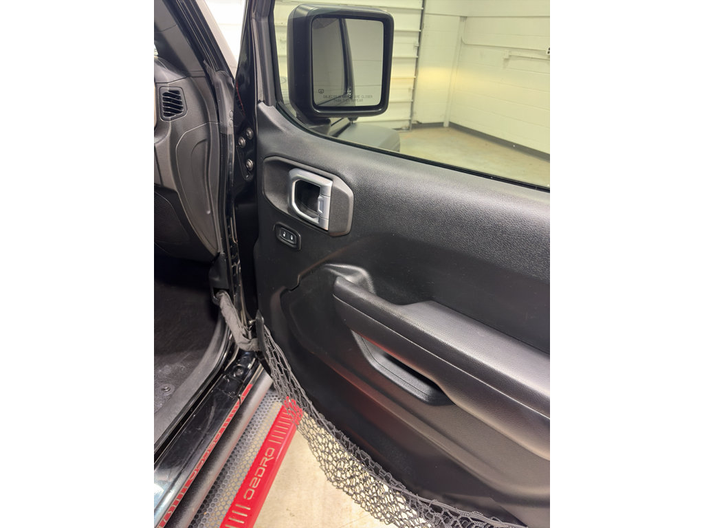 Used 2020 Jeep Wrangler Unlimited Sport S AWD/4WD image 31