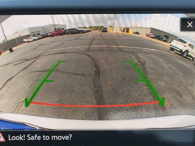 Used 2024 Volkswagen Taos SE FWD image 4