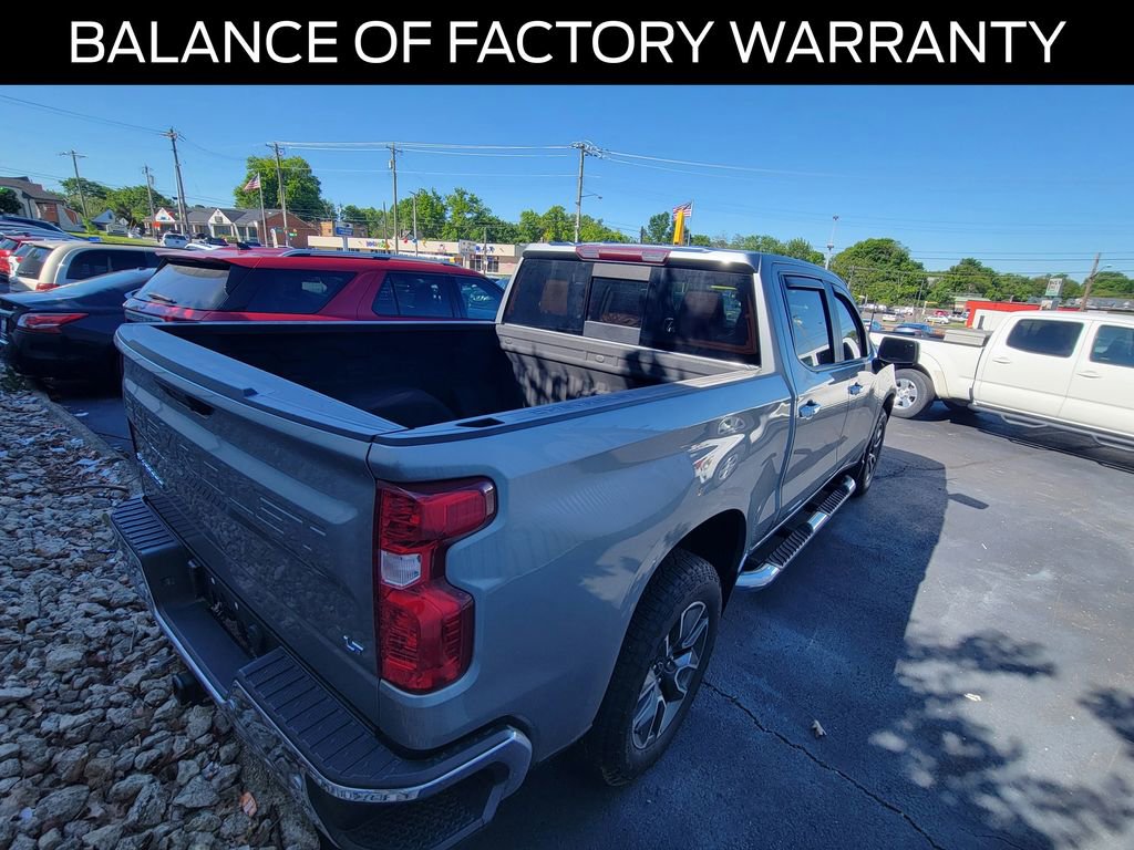 Used 2023 Chevrolet Silverado 1500 LT AWD/4WD image 4