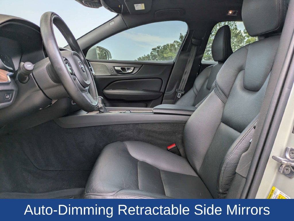 Used 2020 Volvo V60 T5 Momentum FWD image 15