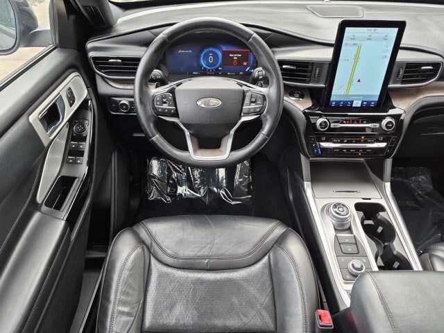 Certified 2021 Ford Explorer Platinum w/ Equipment Group 601A AWD/4WD image 34