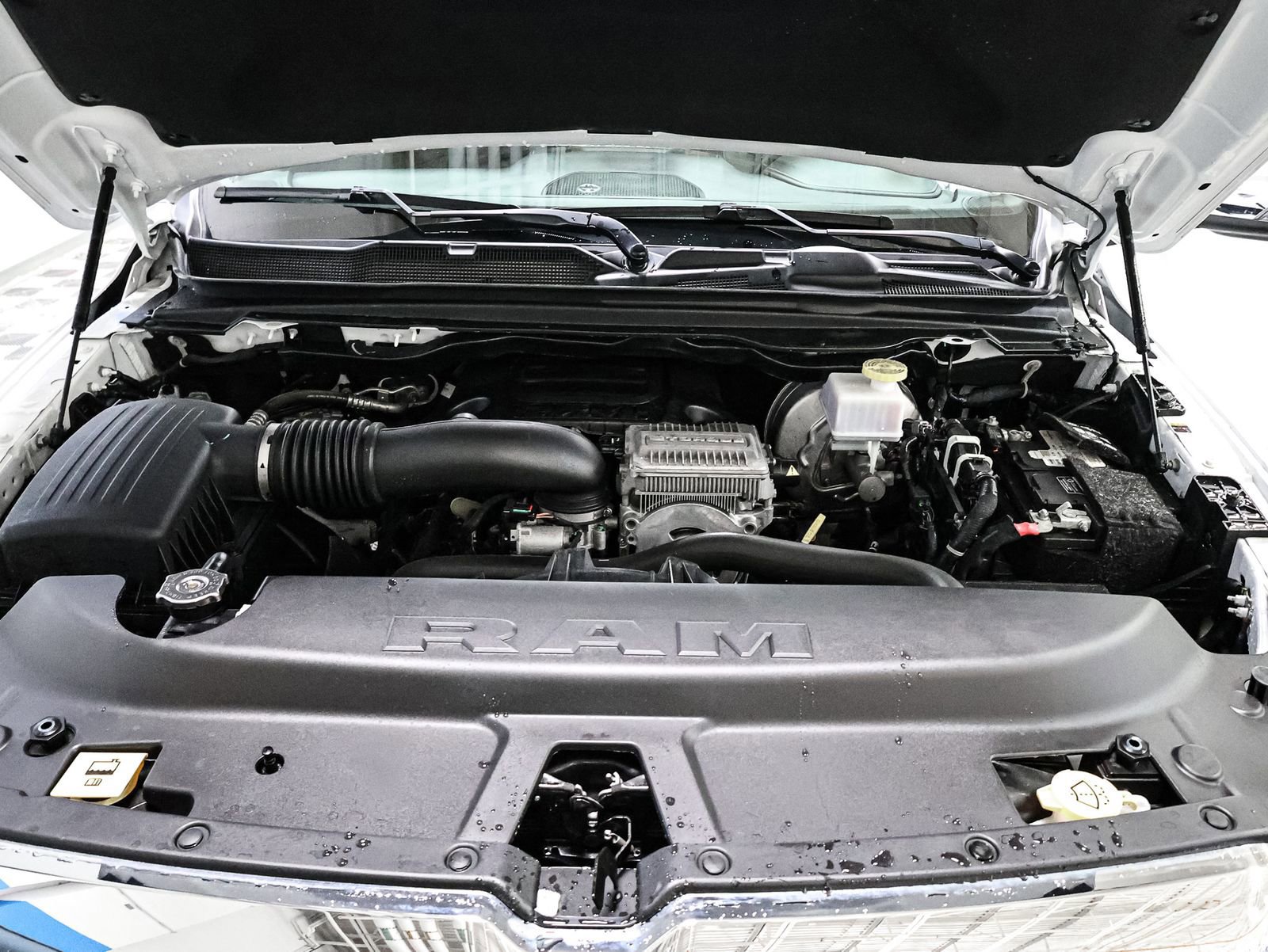 Used 2023 RAM 1500 Laramie image 16