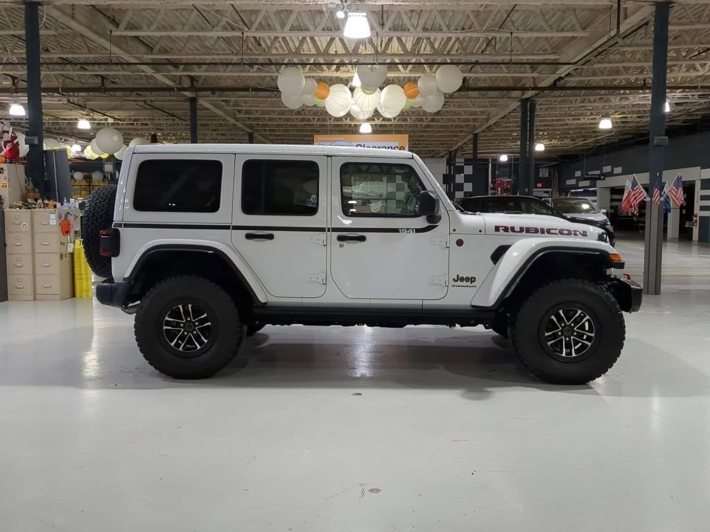 Used 2024 Jeep Wrangler Unlimited Rubicon image 7