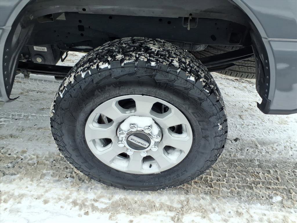 Certified 2024 Ford F250 XLT image 8