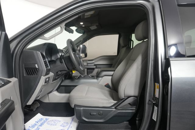 Certified 2020 Ford F250 XLT w/ XLT Premium Package AWD/4WD image 31