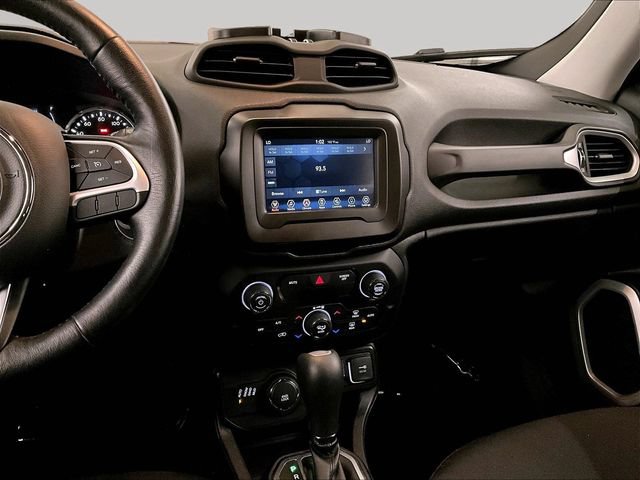 Used 2020 Jeep Renegade Latitude w/ Cold Weather Group AWD/4WD image 6