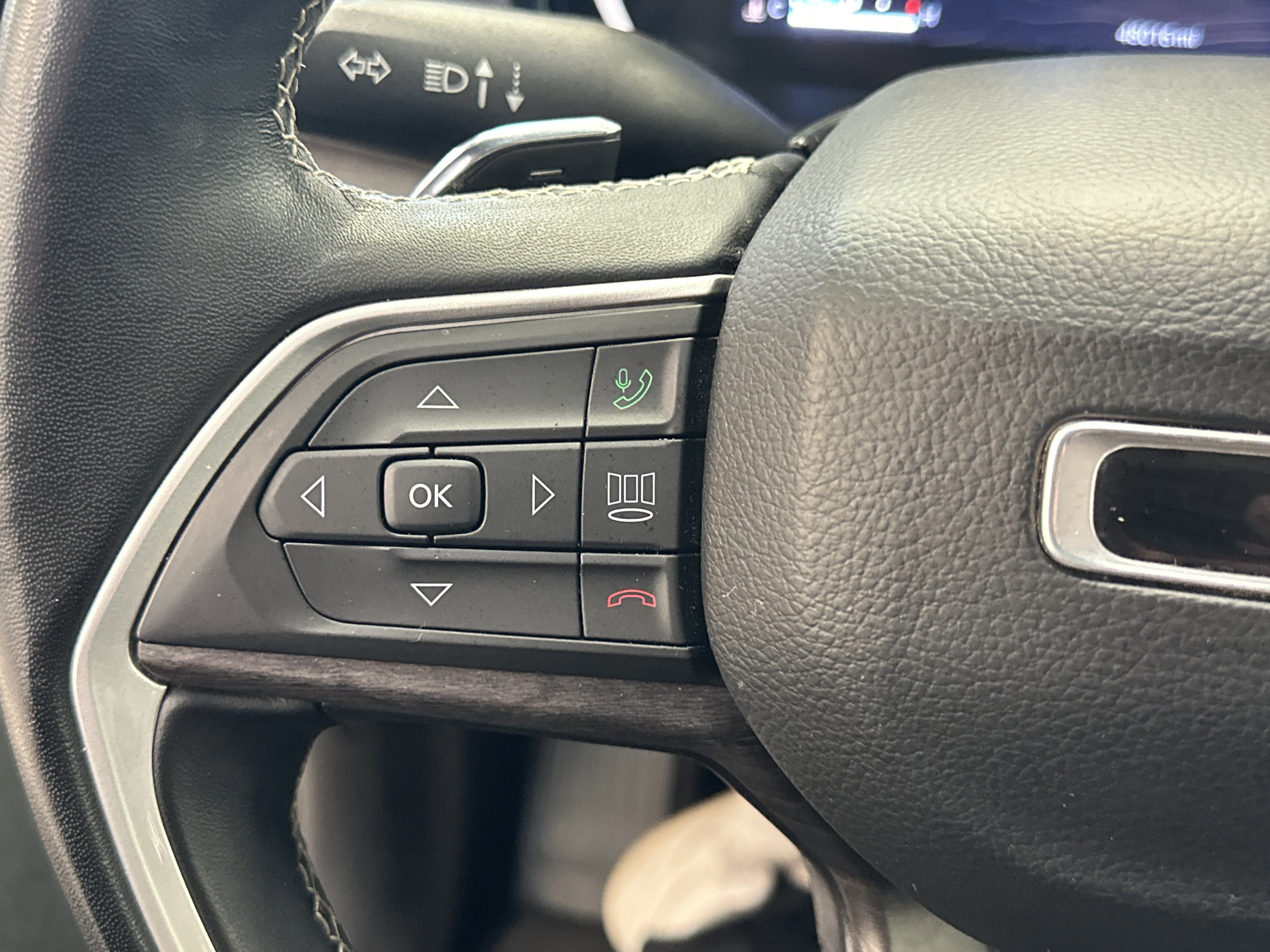 Used 2022 Jeep Grand Cherokee Limited w/ Trailer Tow Prep Group (B) image 37