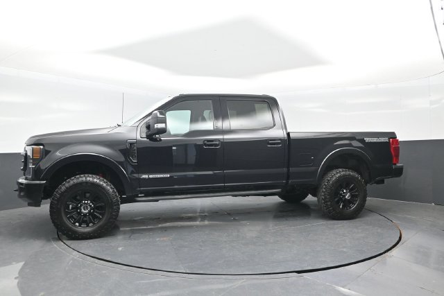 Certified 2022 Ford F350 Lariat w/ Tremor Off-Road Package AWD/4WD image 4