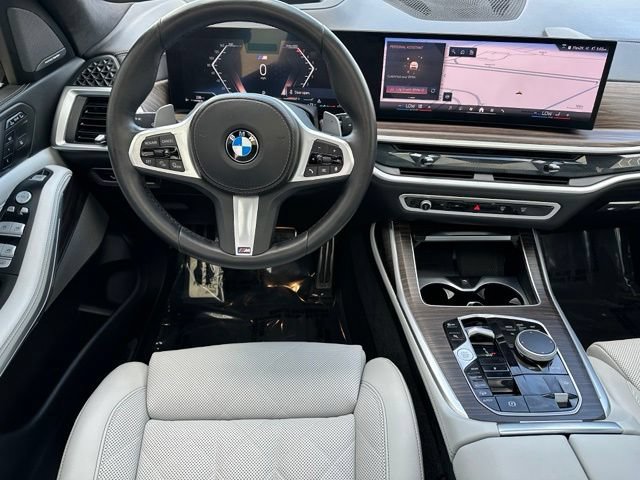 Used 2024 BMW X7 xDrive40i w/ M Sport Package AWD/4WD image 18