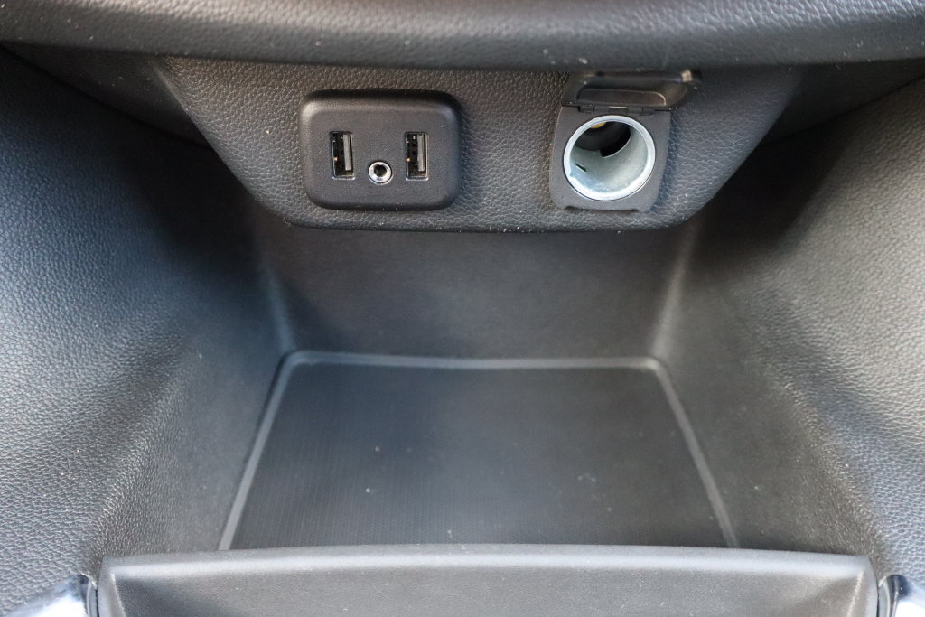 Used 2020 Chevrolet Traverse LS AWD/4WD image 9