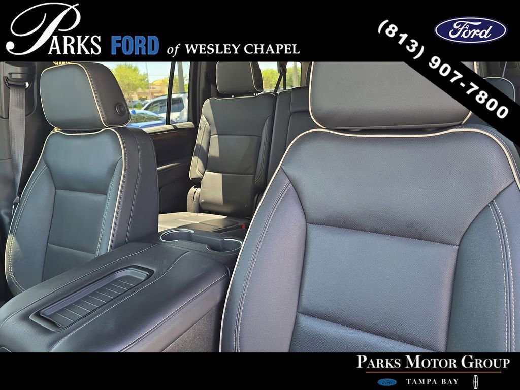 Used 2024 Chevrolet Suburban Premier image 23