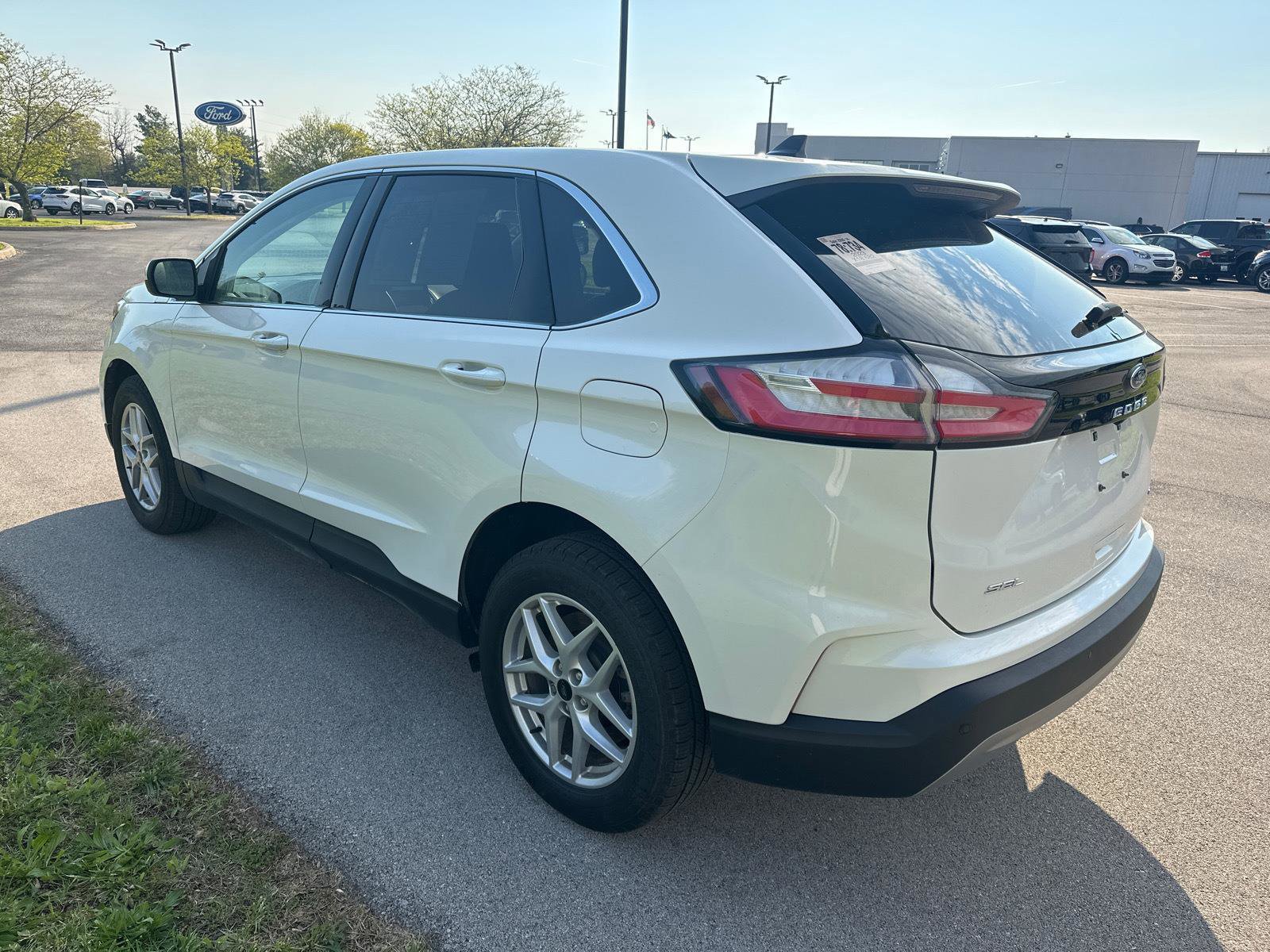 Certified 2023 Ford Edge SEL w/ Convenience Package image 3