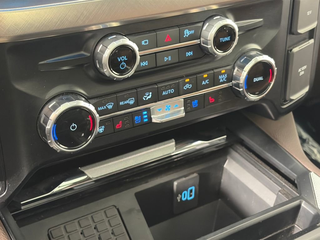 Certified 2025 Ford F450 King Ranch w/ Chrome Package image 21