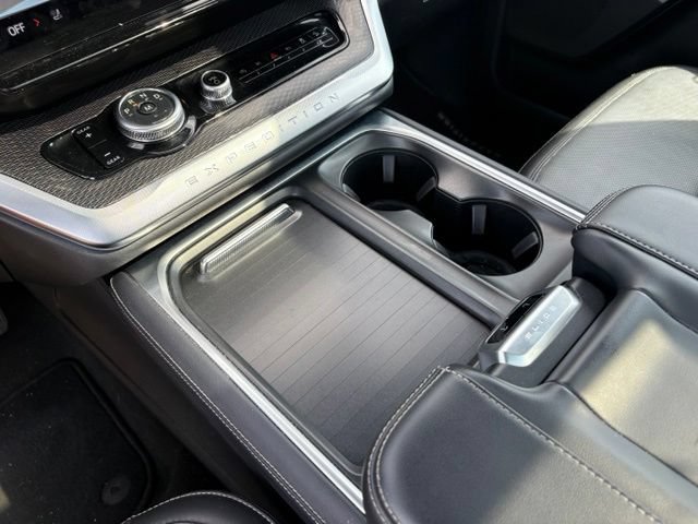 Certified 2025 Ford Expedition Max Platinum w/ Stealth Appearance Package AWD/4WD image 31