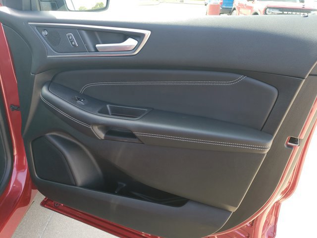 Certified 2023 Ford Edge Titanium image 30
