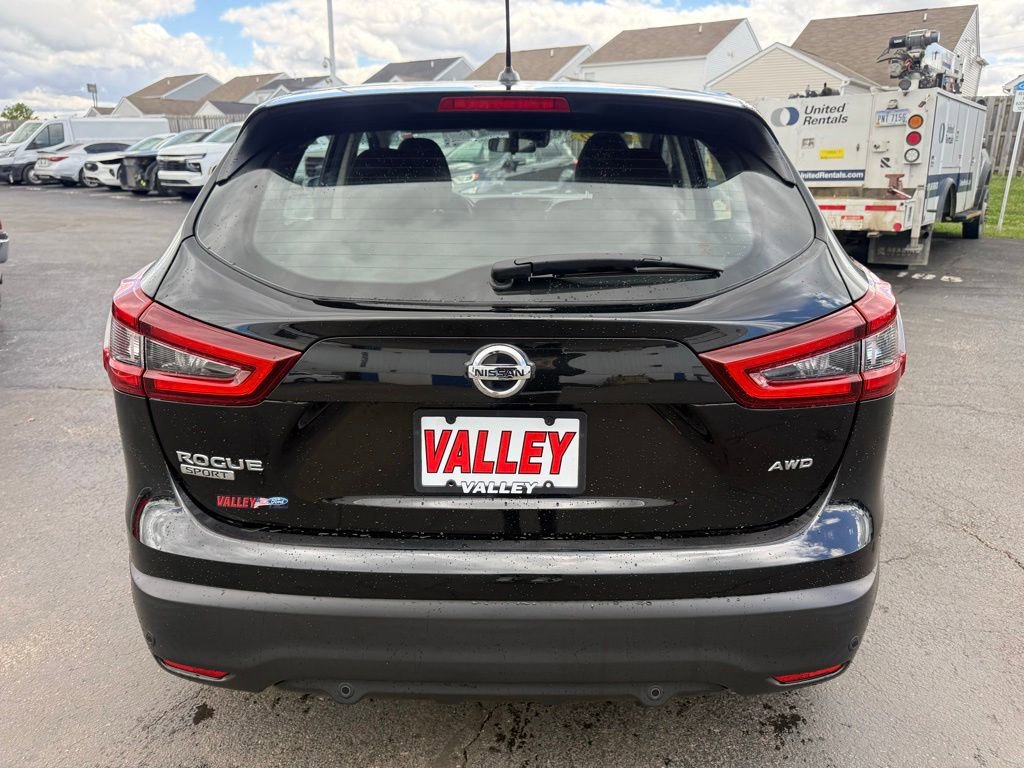Used 2020 Nissan Rogue Sport S AWD/4WD image 4