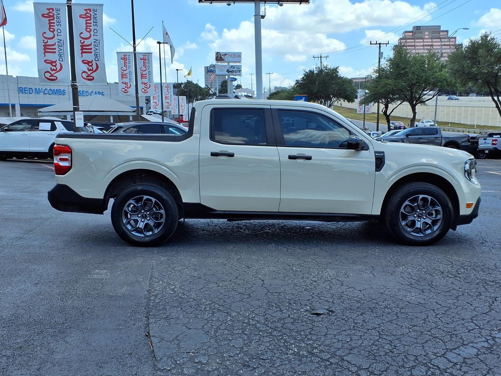 Certified 2025 Ford Maverick XLT w/ XLT Luxury Package AWD/4WD image 4