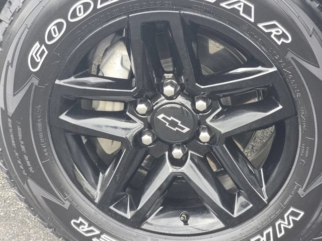 Used 2020 Chevrolet Silverado 1500 LT Trail Boss AWD/4WD image 9