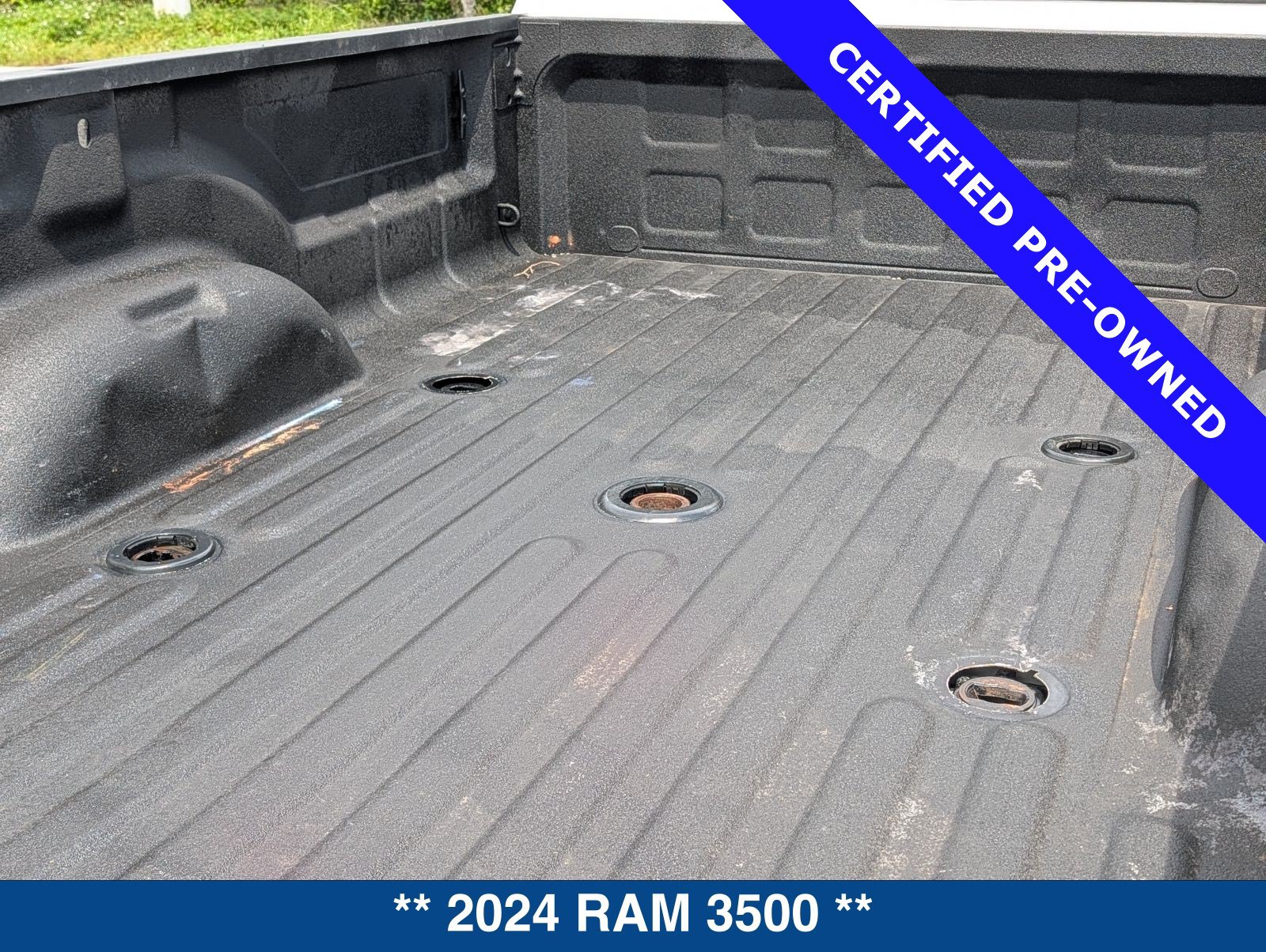 Used 2024 RAM 3500 Big Horn AWD/4WD image 16