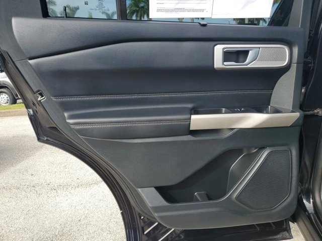 Certified 2023 Ford Explorer Limited w/ Equipment Group 301A image 17