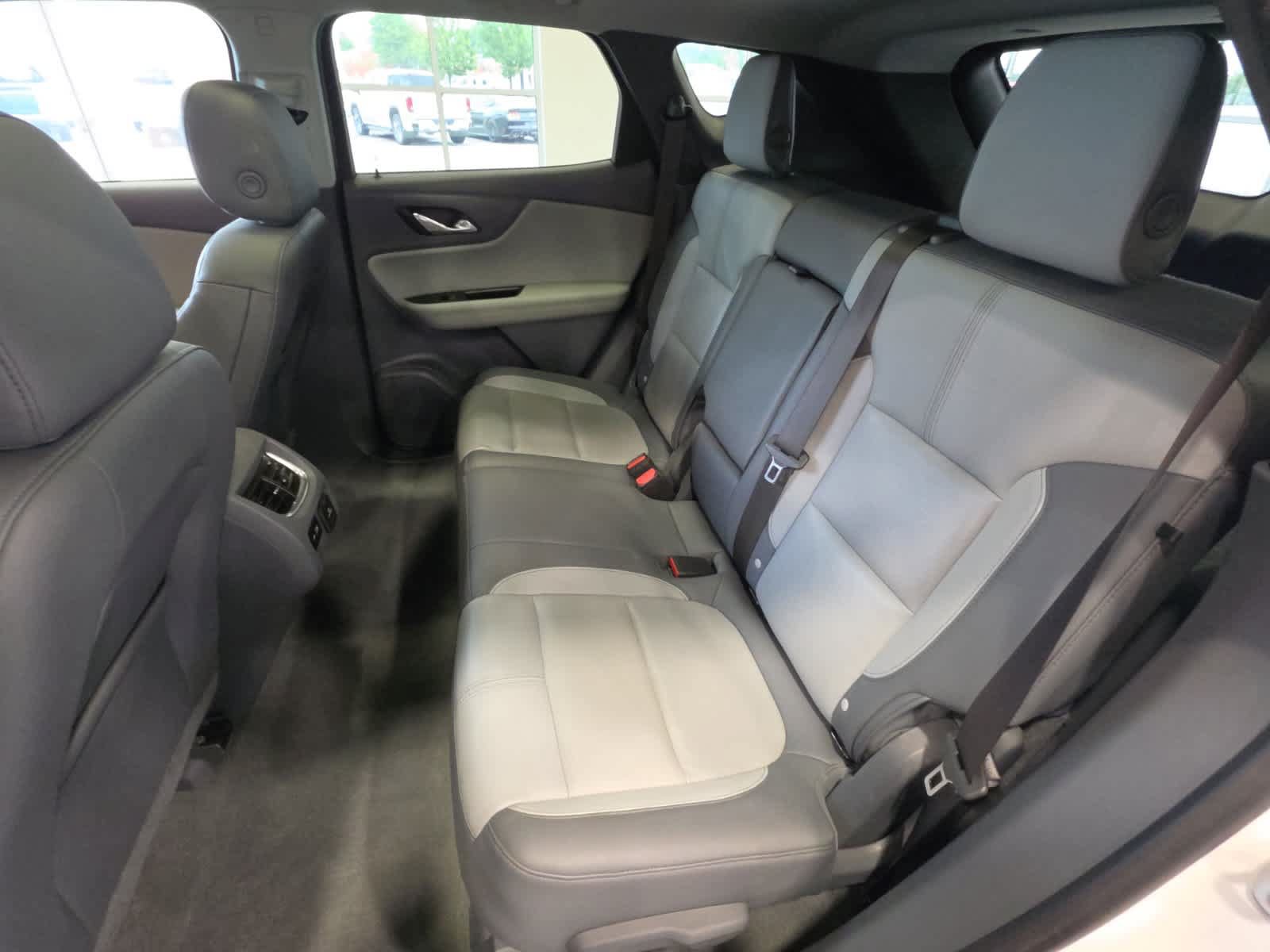Used 2019 Chevrolet Blazer LT w/ Sun and Wheels Package FWD image 31