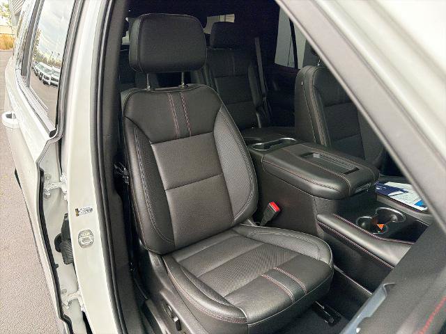Used 2022 Chevrolet Tahoe RST w/ Sport Performance Package AWD/4WD image 9