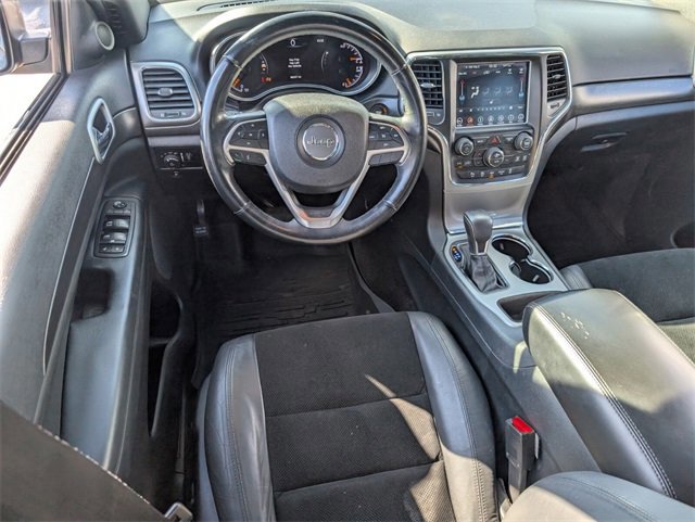Used 2018 Jeep Grand Cherokee Laredo image 11