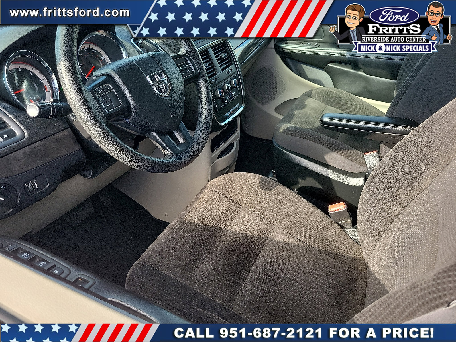 Used 2018 Dodge Grand Caravan SE w/ UConnect Hands-Free Group FWD image 4