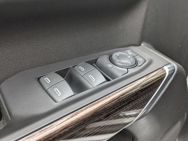 Used 2022 Chevrolet Silverado 1500 RST w/ LPO, Blackout Package AWD/4WD image 10