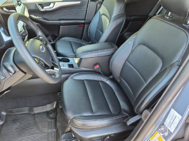 Certified 2023 Ford Escape Platinum AWD/4WD image 16