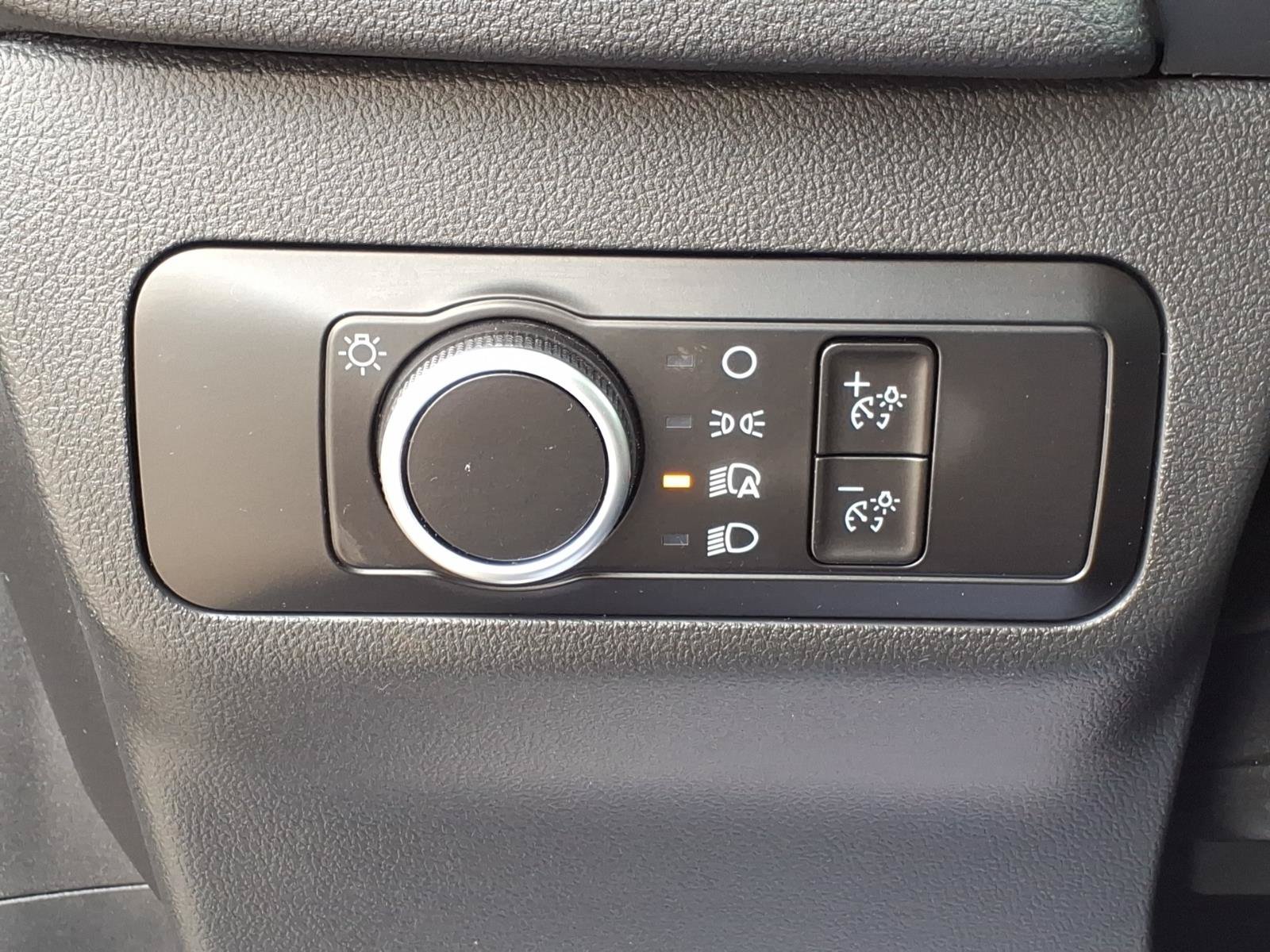 Certified 2025 Ford Escape ST-Line FWD image 17